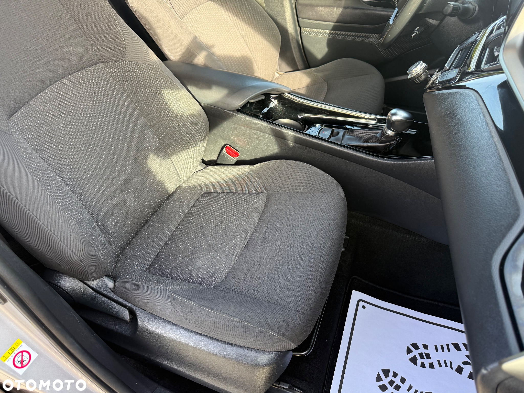 Toyota C-HR 1.8 Hybrid Comfort - 33
