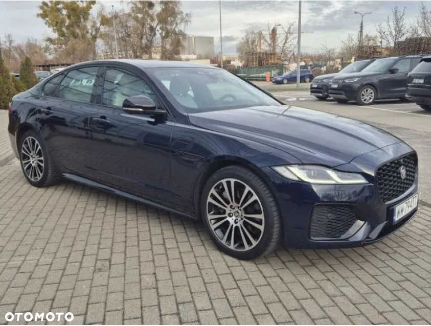 Jaguar XF 2.0 P300 AWD R-Dynamic Black - 3