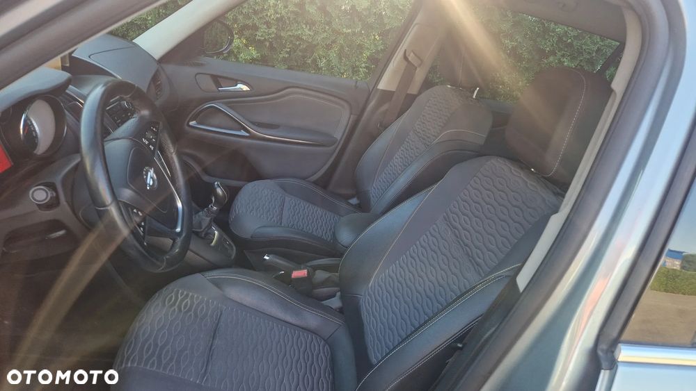 Opel Zafira - 8