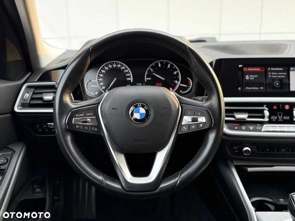 BMW Seria 3 318d Touring Advantage - 22