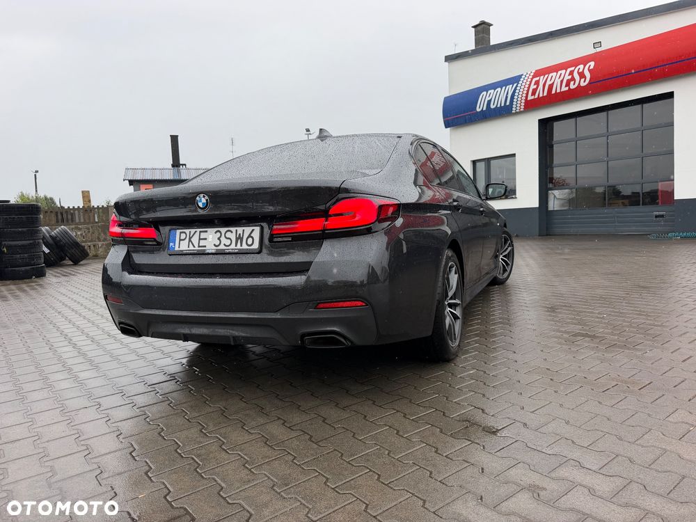 BMW Seria 5 520d mHEV M Sport sport - 4