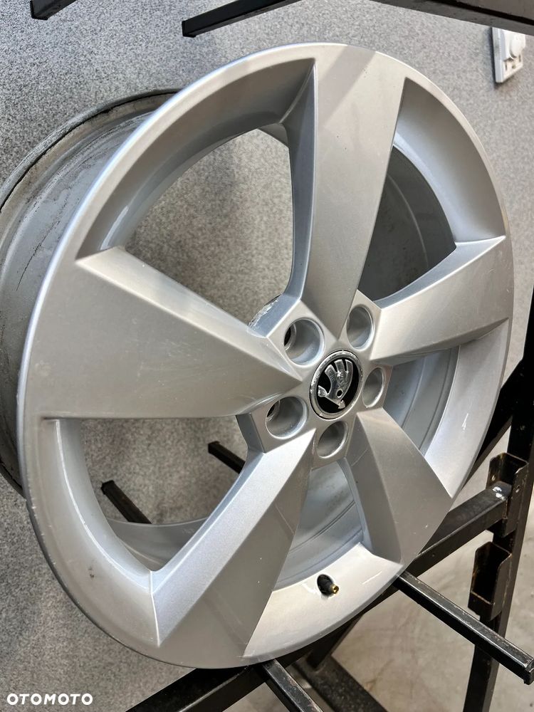 4 FELGI ALU. SKODA FABIA RS, RAPID 17'' 7J ET46 - 13