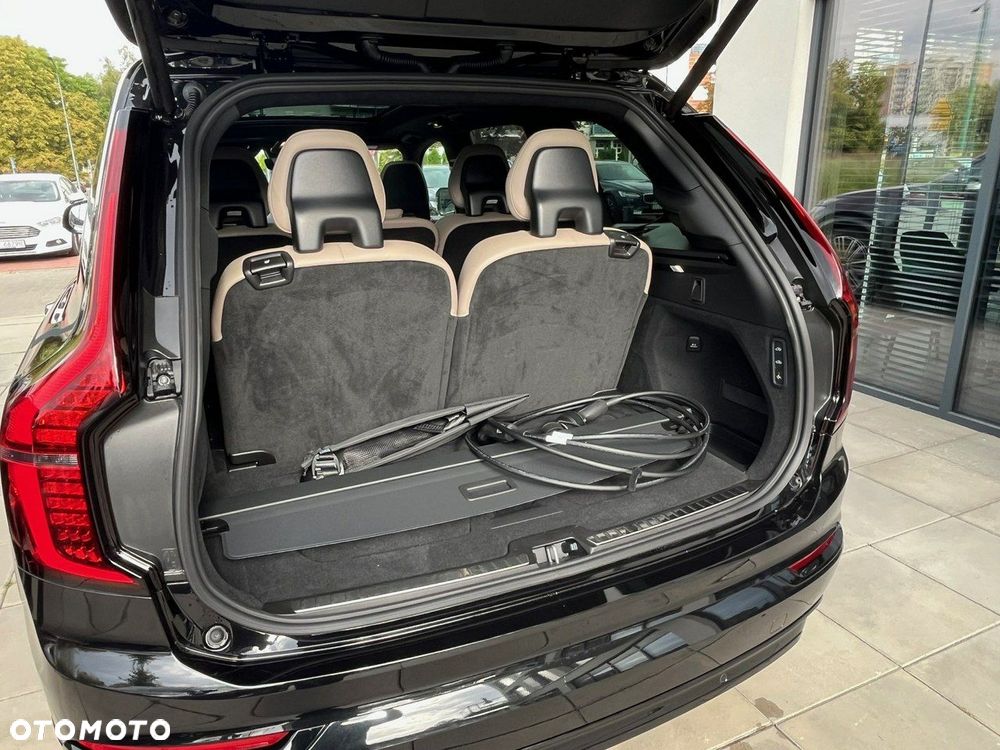 Volvo XC 90 - 25