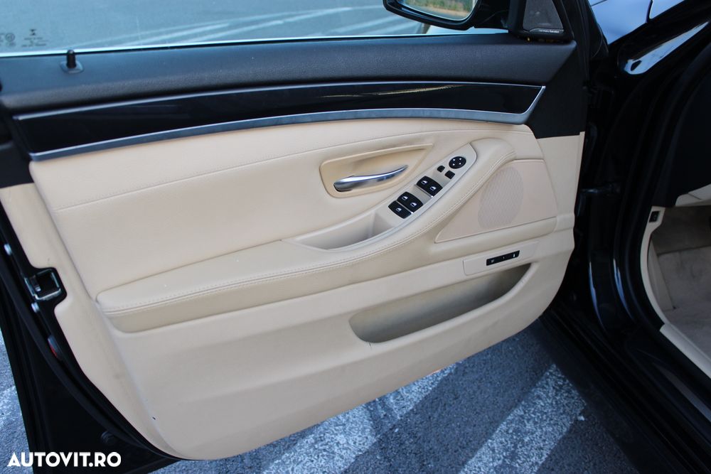 BMW Seria 5 520d Aut. - 23