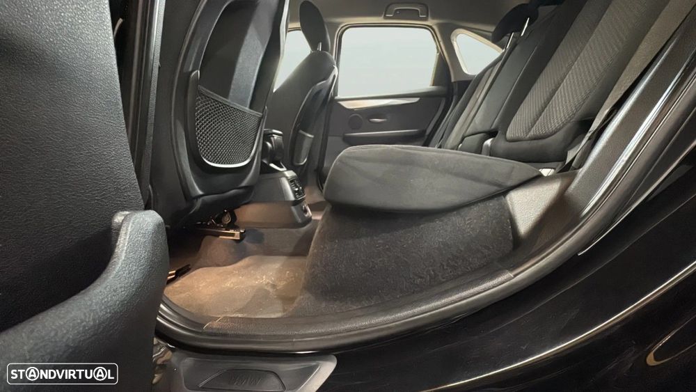 BMW 225xe Active Tourer Advantage - 11