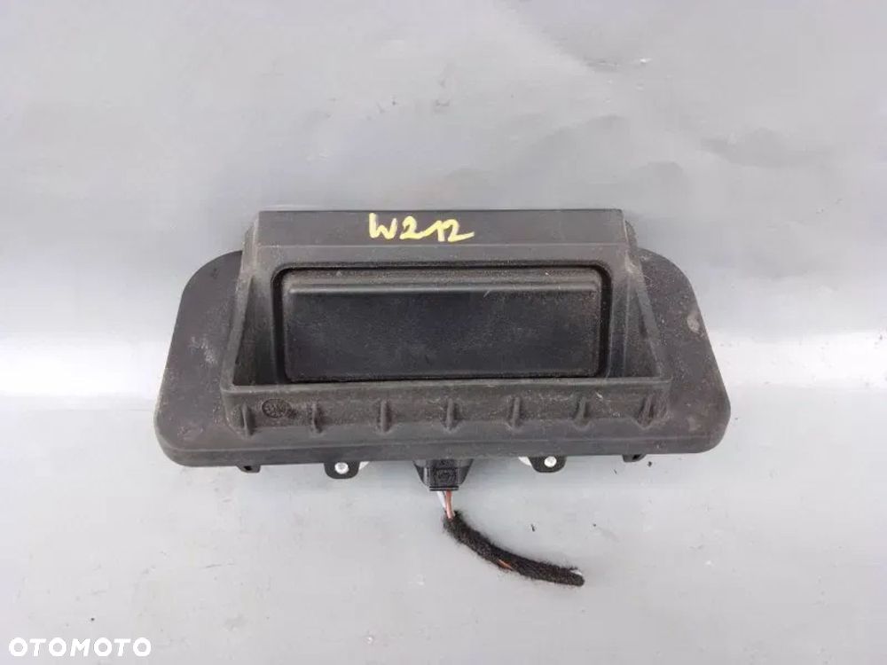 klamka klapy bagażnika tylna tył mercedes w212 kombi lift a2127501593 - 1