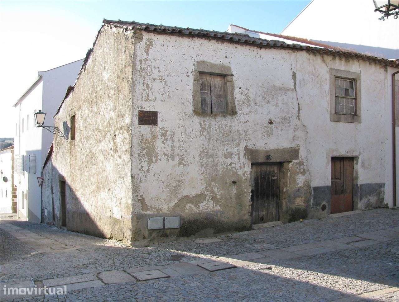 Moradia para Restaurar, Miranda do Douro - Grande imagem: 3/12