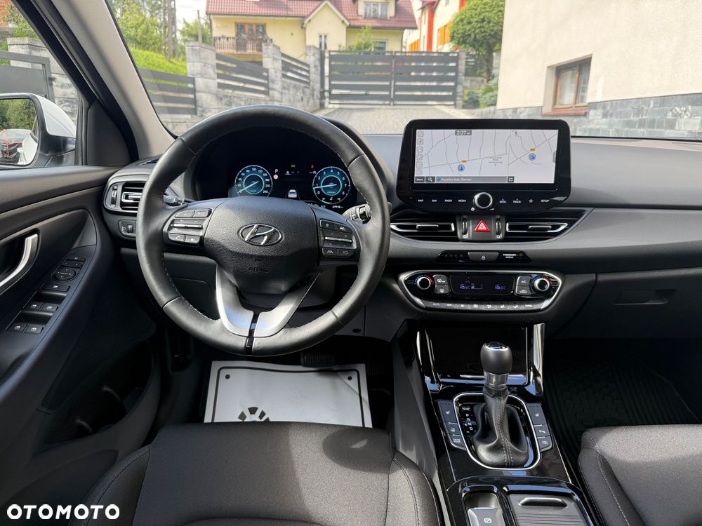 Hyundai i30 1.6 T-GDI Pure DCT - 16