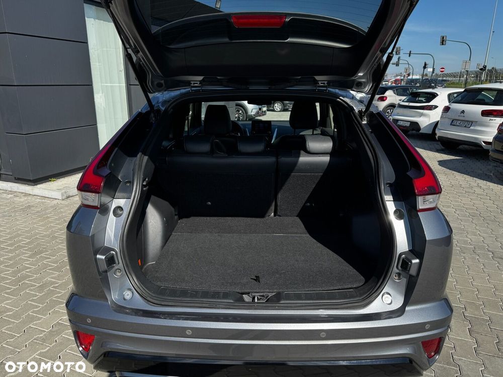 Mitsubishi Eclipse Cross - 12