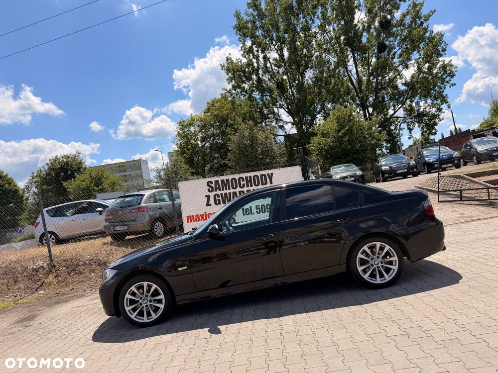 BMW Seria 3 320d - 4