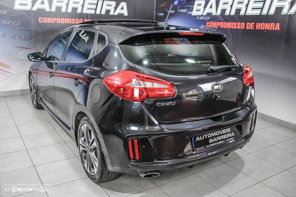 Kia Ceed 1.6 CRDi GT Line - 33