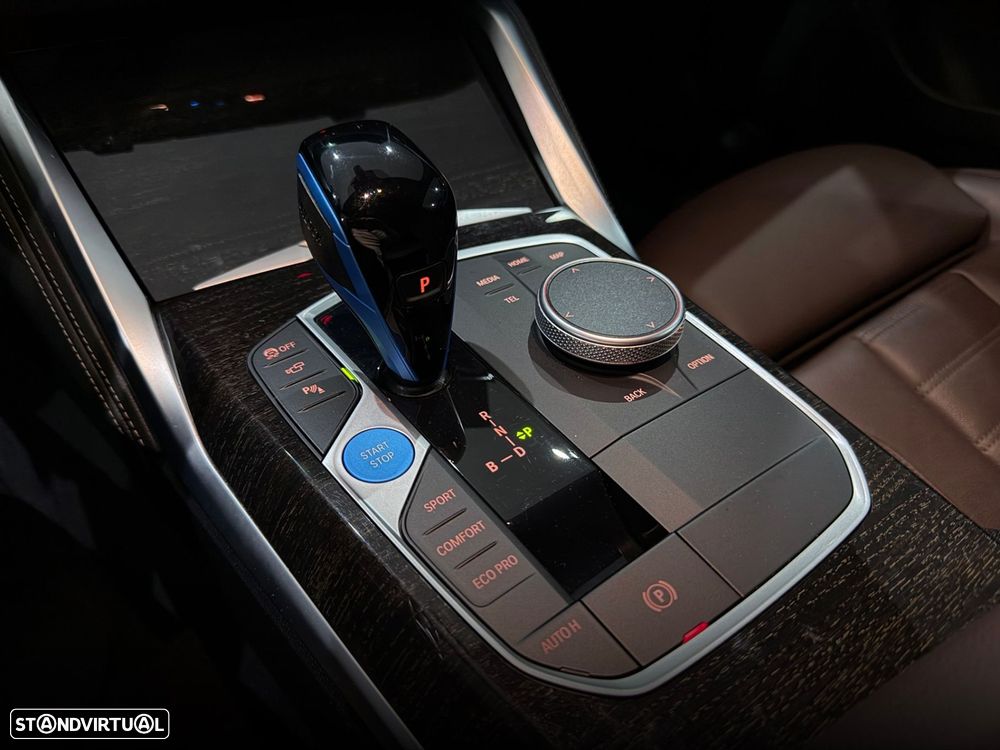 BMW i4 M50 Gran Coupe xDrive - 32
