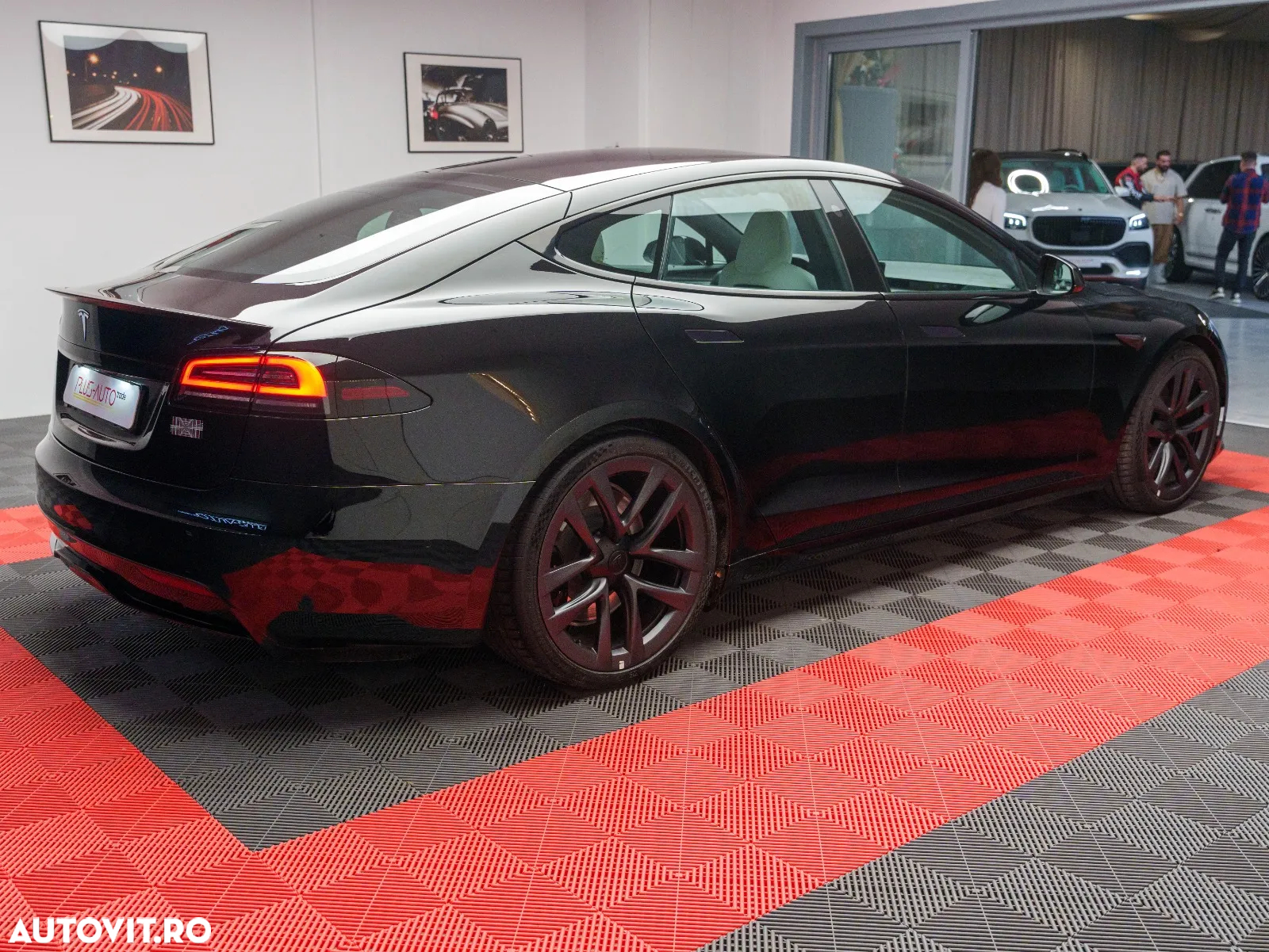 Tesla Model S Plaid - 3