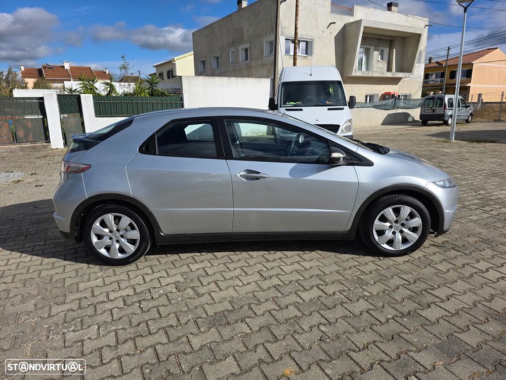 Honda Civic 1.4 i-VTEC Elegance - 28