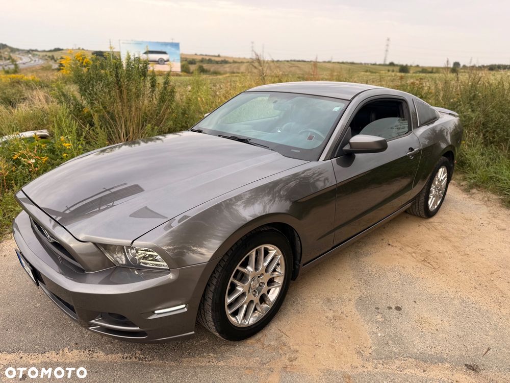 Ford Mustang 3.7 V6 Premium - 2