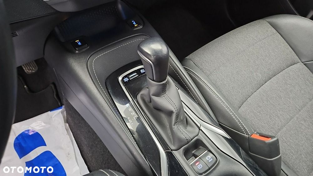 Toyota Corolla 2.0 Hybrid Executive - 18
