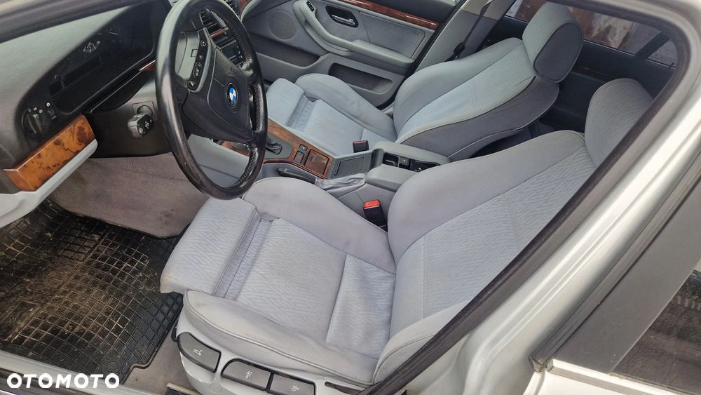 BMW E39 TOURING  KOMBI LIFT  FOTELE KANAPA BOCZKI KOMPLETNE WNĘTRZE - 2