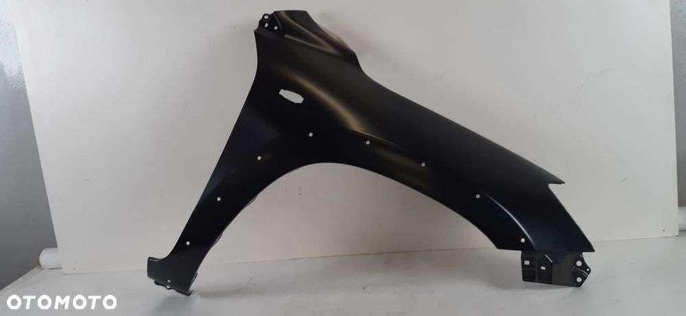 TOYOTA RAV4 III BŁOTNIK PRAWY PRZÓD 53811-42220