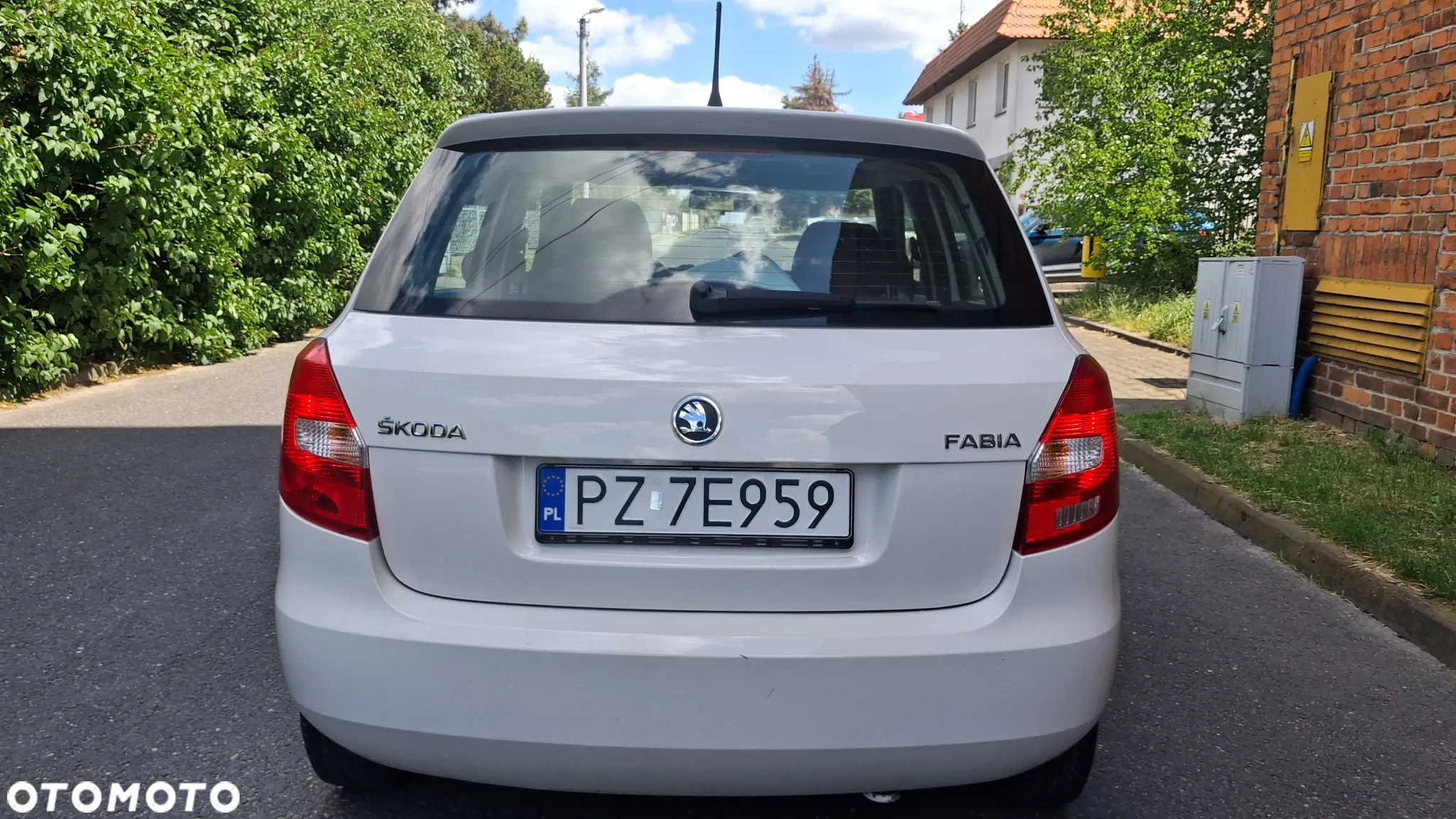 Skoda Fabia 1.2 HTP COOL EDITION - 12