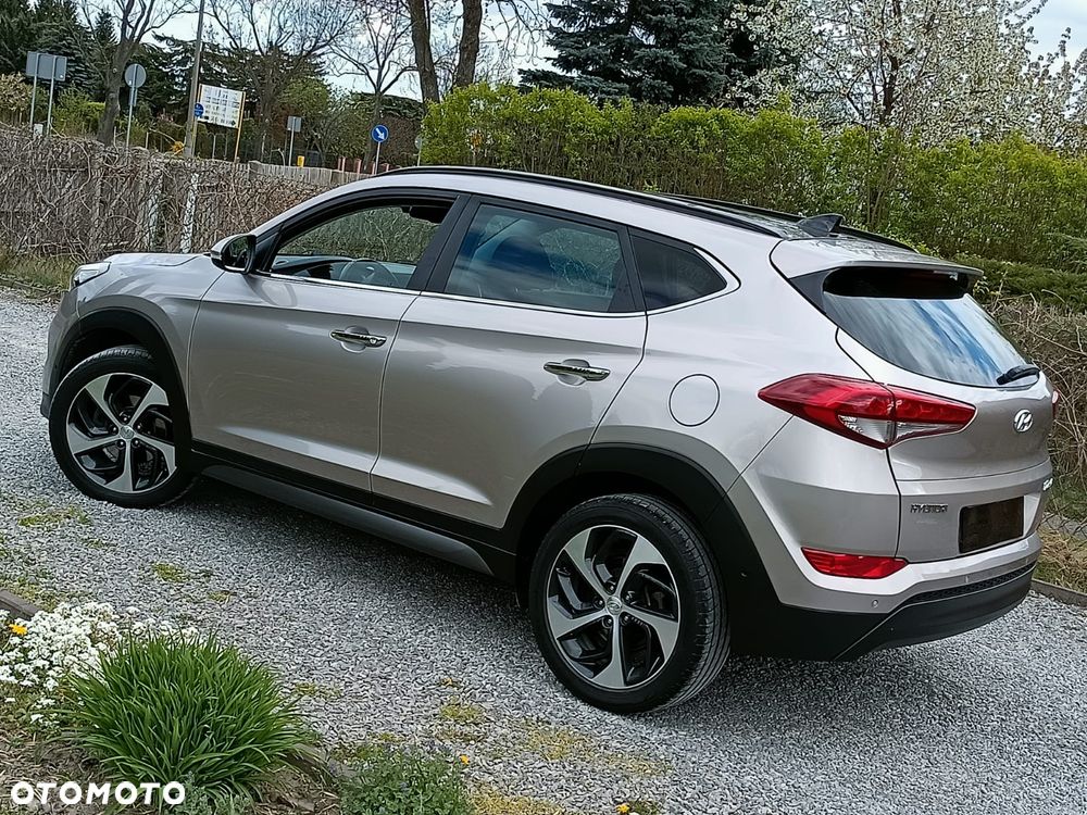 Hyundai Tucson blue 1.7 CRDi 2WD DCT Premium - 18