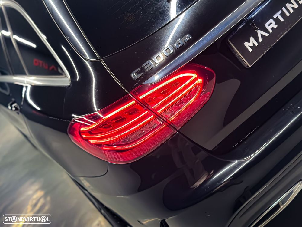 Mercedes-Benz C 300 - 11