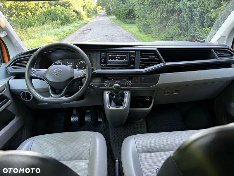 Volkswagen Transporter - 11