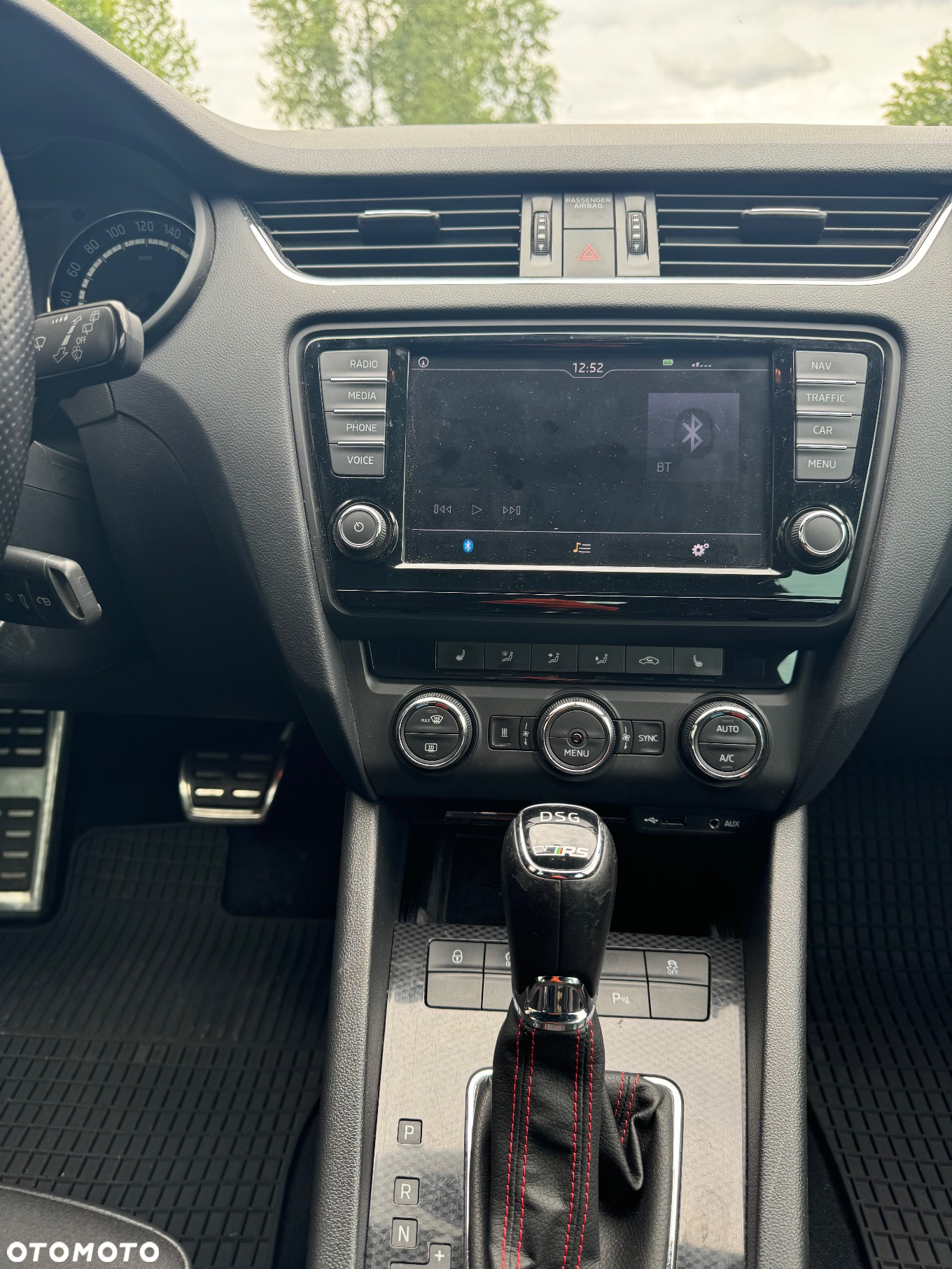 Skoda Octavia Combi 2.0 TDI DSG RS - 12