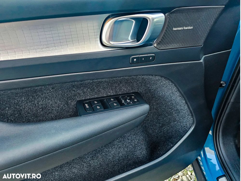 Volvo XC 40 T5 Recharge DKG Plus Bright - 9