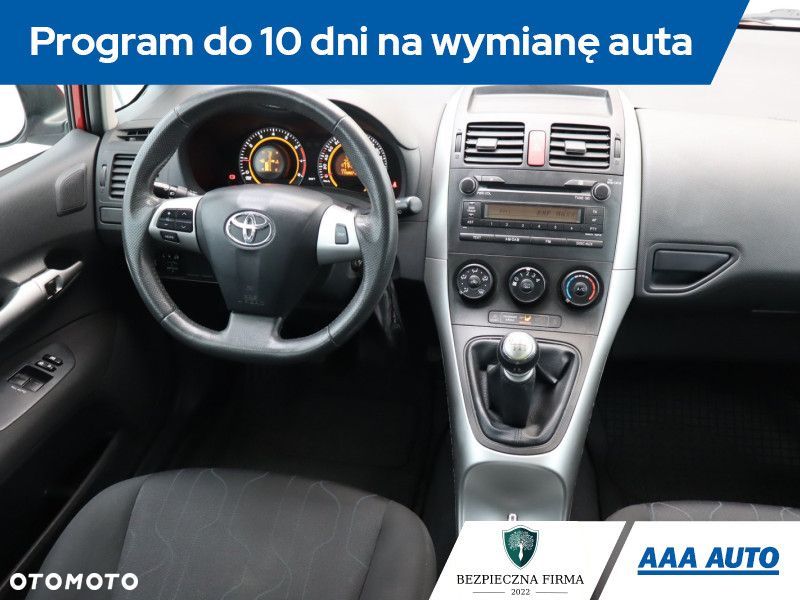 Toyota Auris - 9