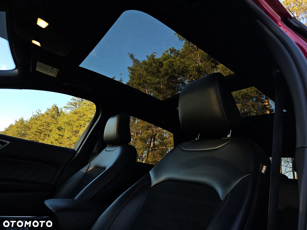Ford Edge - 8