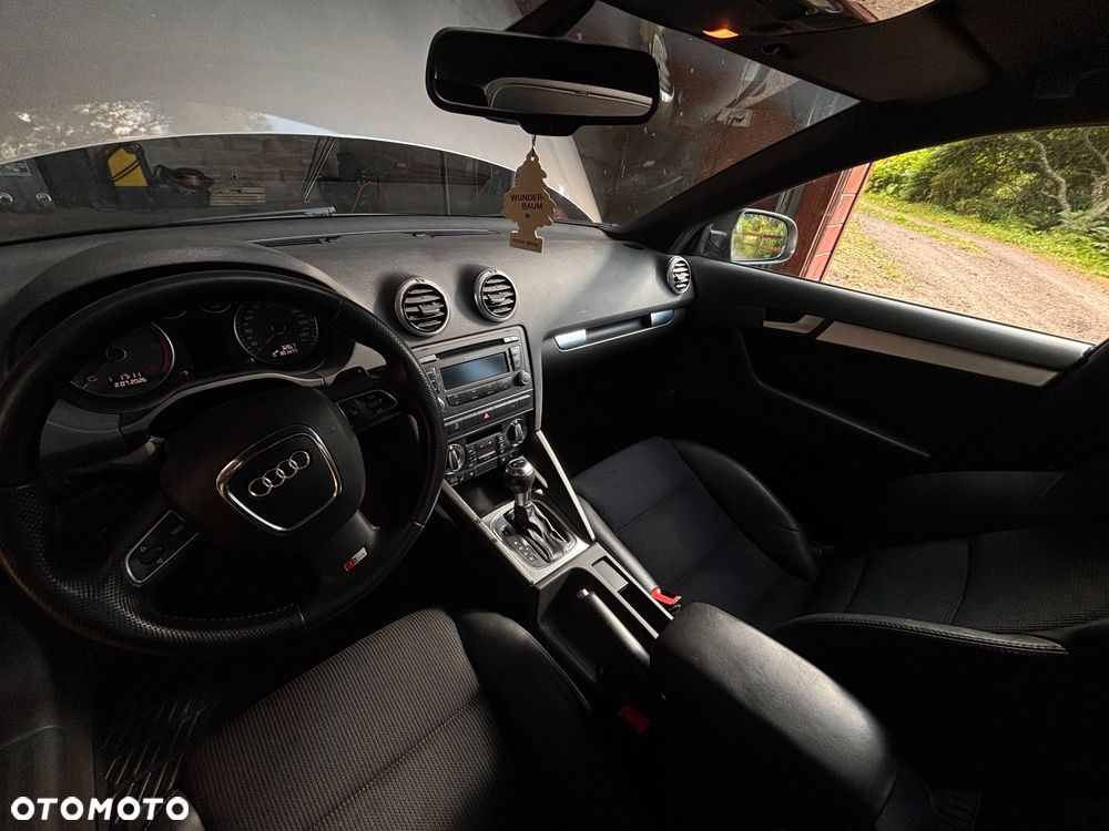 Audi A3 Sportback 2.0 TDI DPF Ambition S tronic - 11