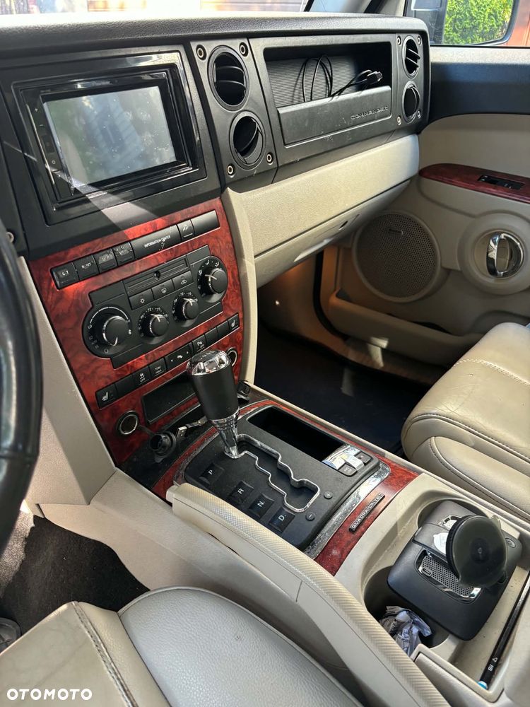 Jeep Commander 5.7 V8 Limited - 3
