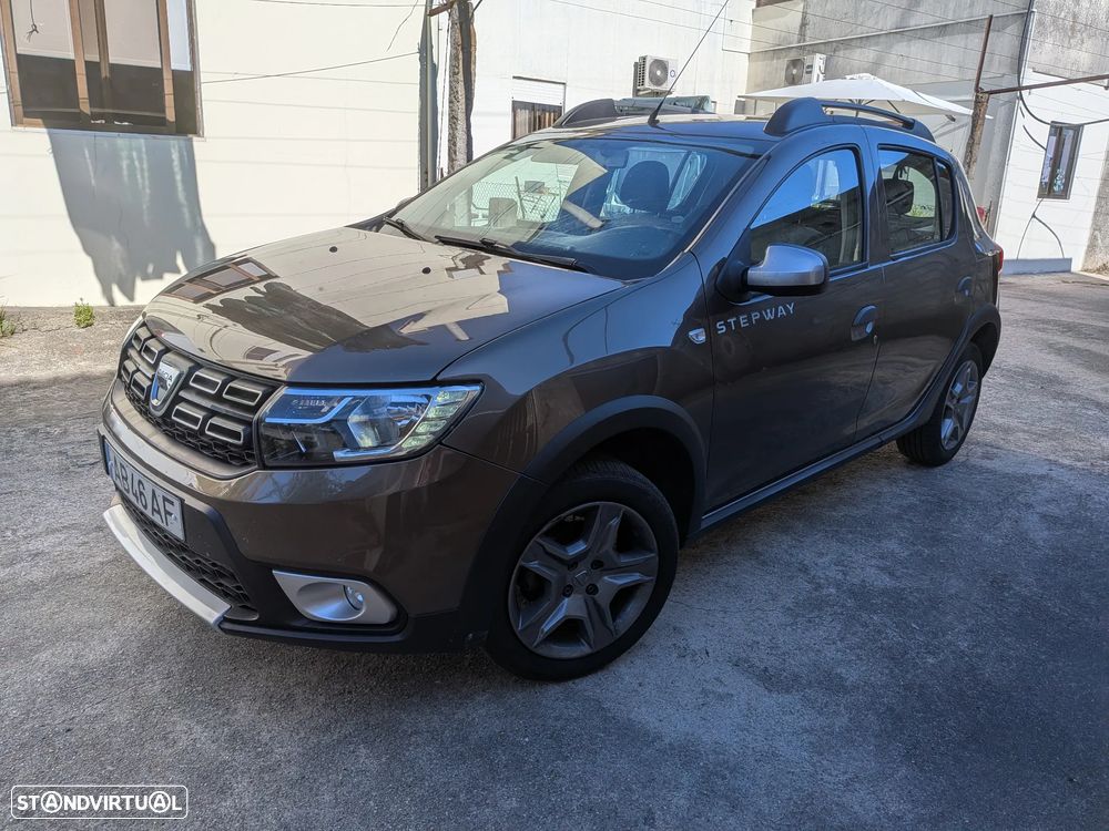 Dacia Sandero Stepway SCe 75 Essential - 1