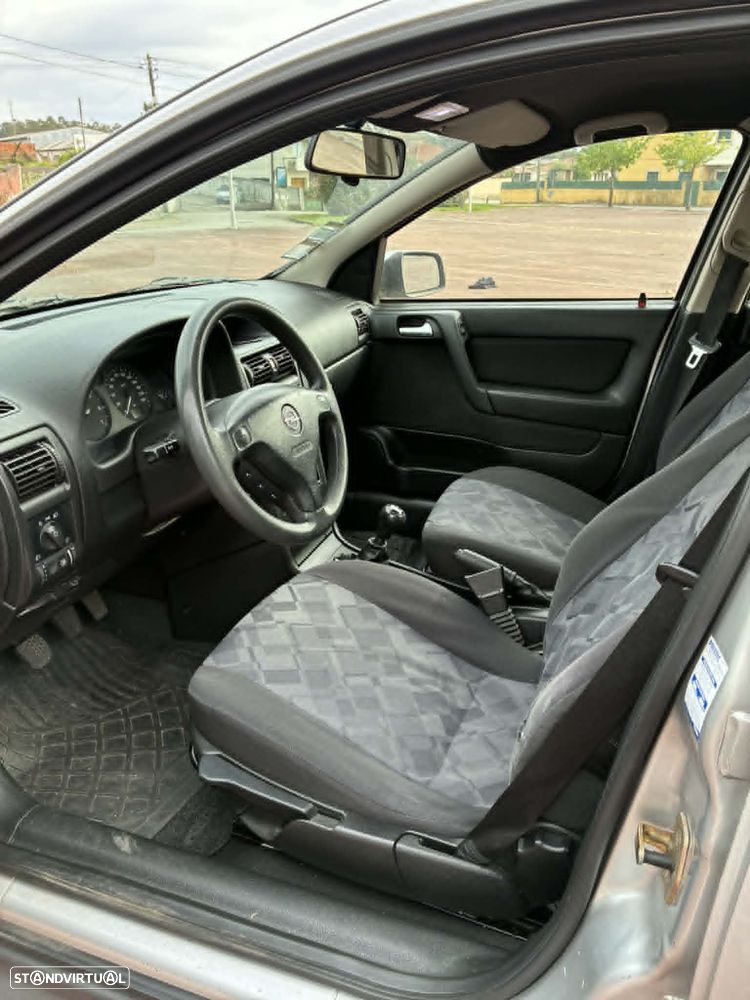 Opel Astra 1.4 Club - 8