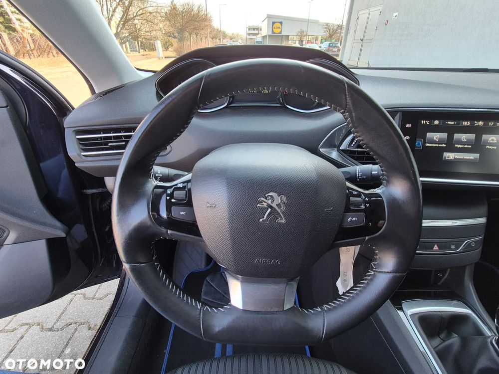 Peugeot 308 - 11