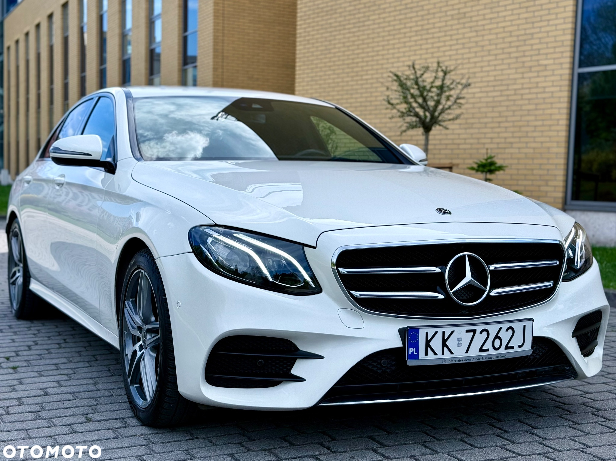 Mercedes-Benz Klasa E 200 9G-TRONIC - 2