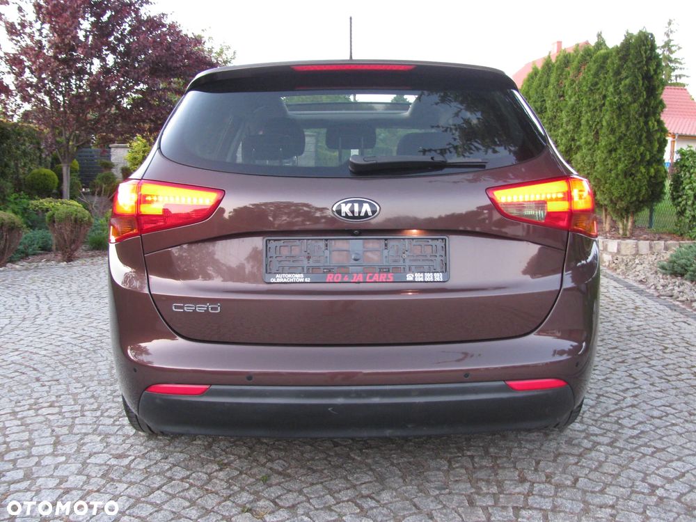 Kia Ceed 1.6 GDI DCT Platinum Edition - 6