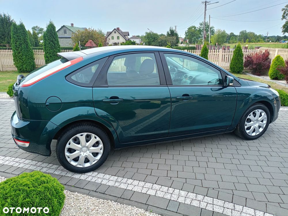 Ford Focus 1.6 Edition - 12