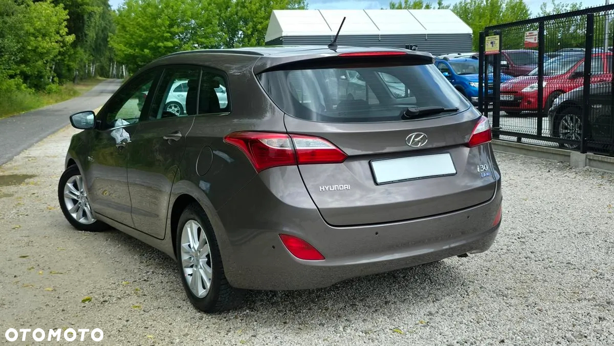 Hyundai i30 - 16
