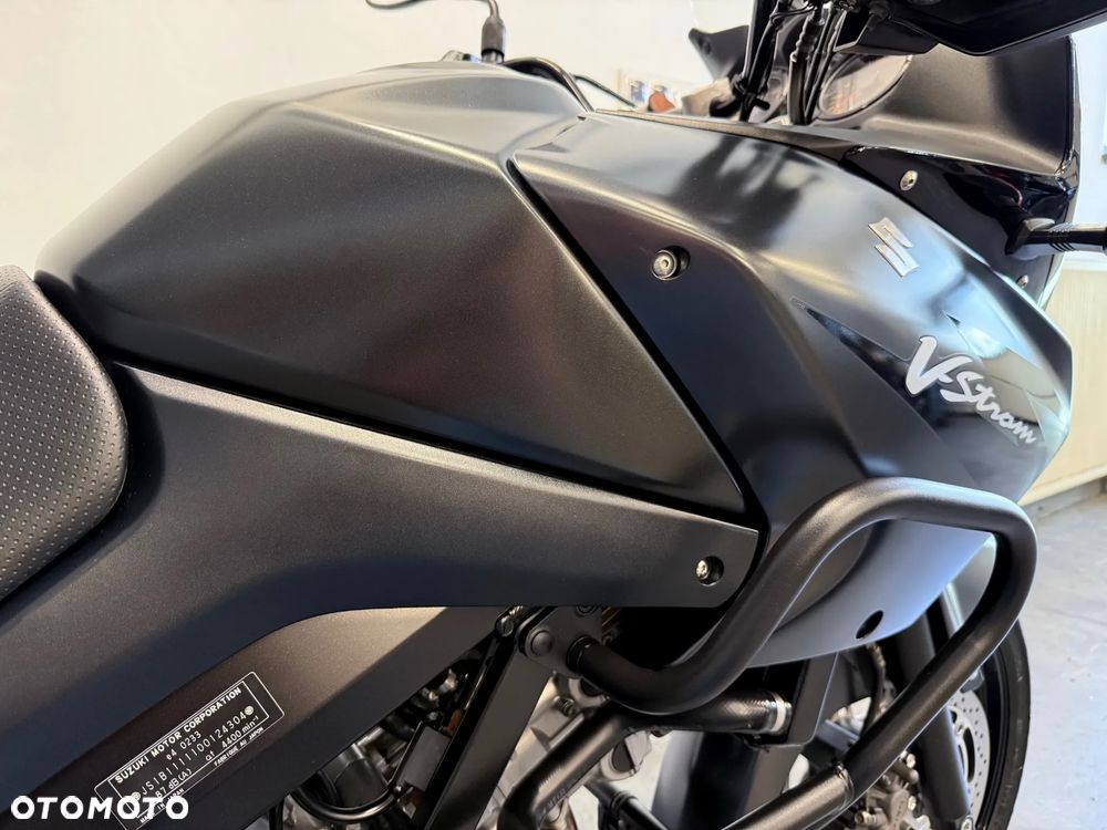 Suzuki V-STROM - 30