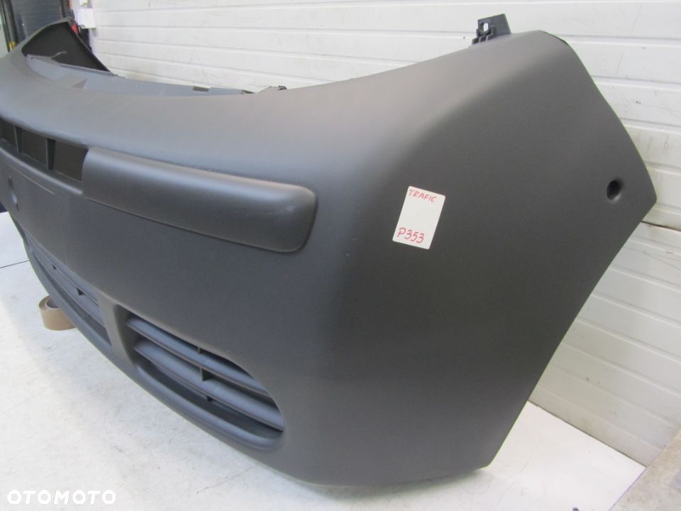 Zderzak Przedni Renault Trafic 2001-2006 - 2