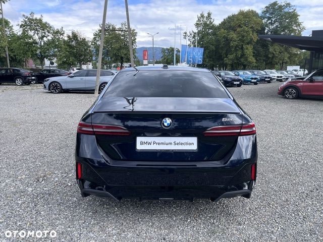 BMW Seria 5 520i - 7