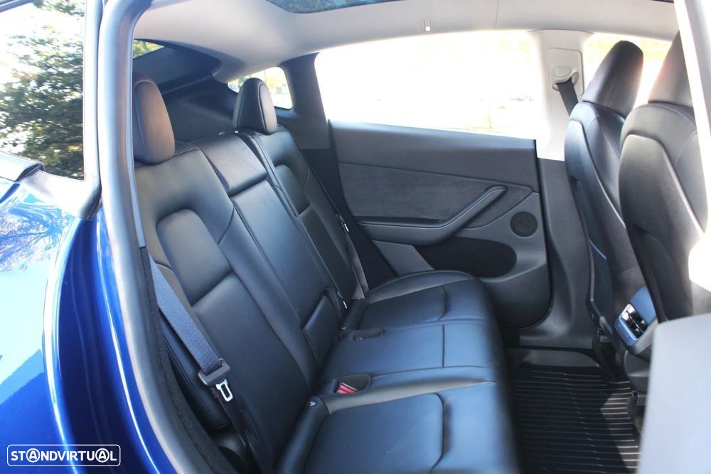 Tesla Model Y Performance Dual Motor AWD - 41