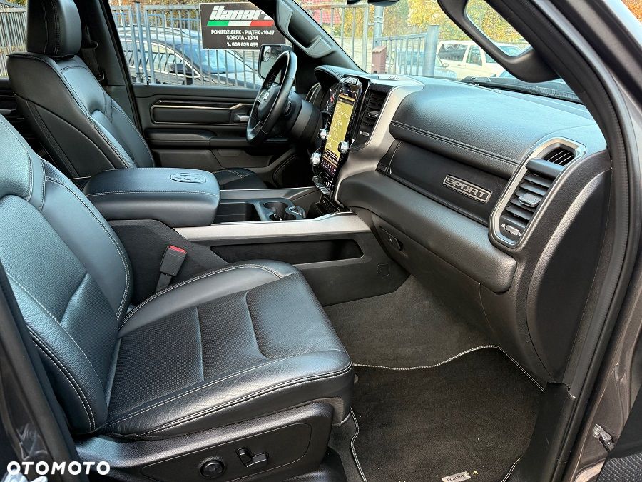 RAM 1500 Crew Cab Sport - 36