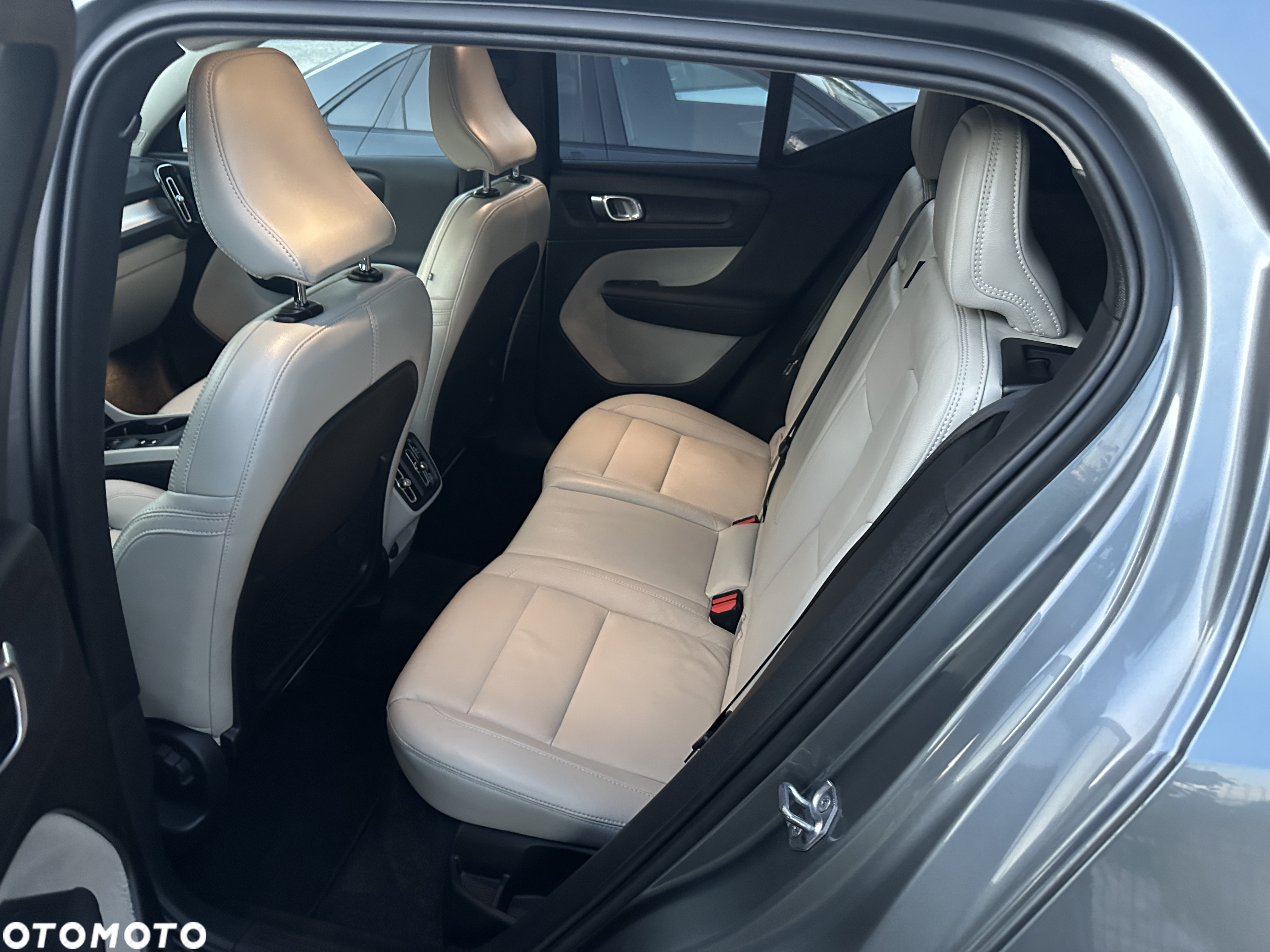 Volvo XC 40 D4 AWD - 3