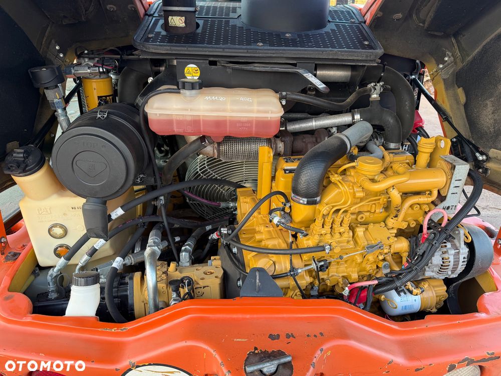 Caterpillar 906H2 - 8
