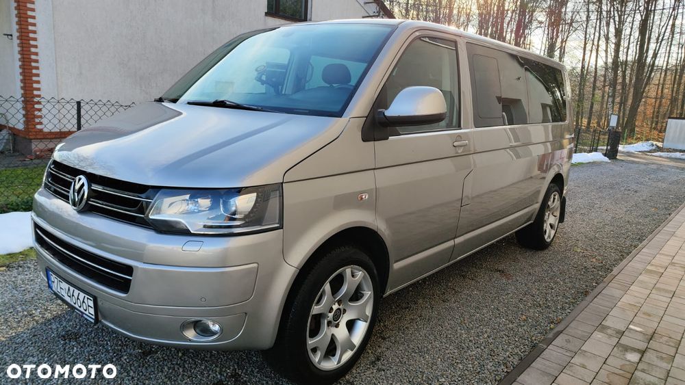 Volkswagen Caravelle - 10