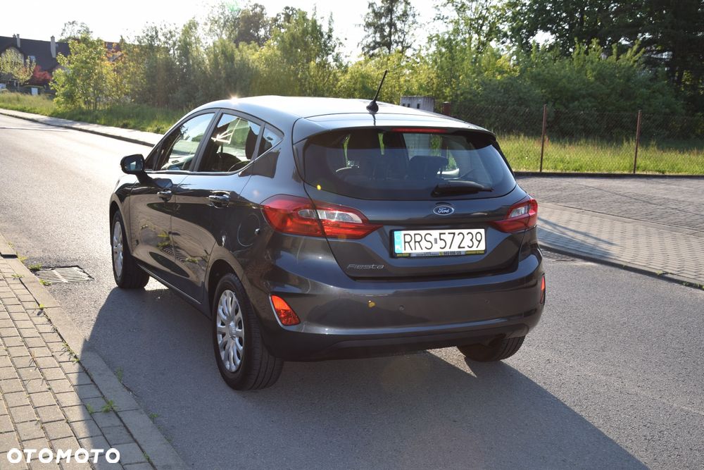 Ford Fiesta - 8