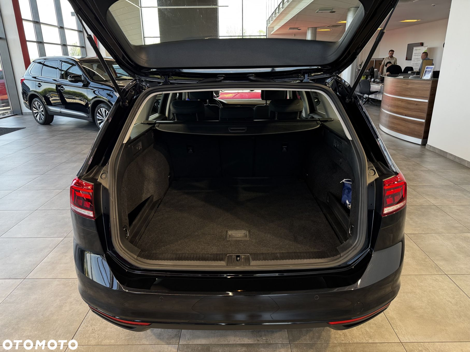 Volkswagen Passat - 13