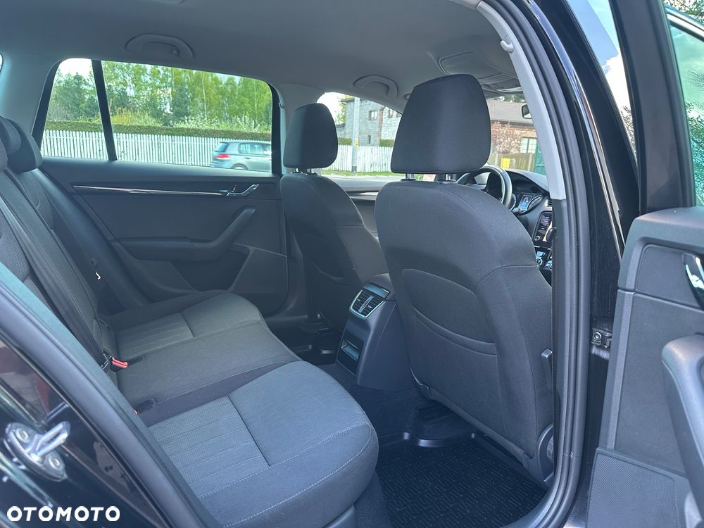 Skoda Octavia 2.0 TDI DSG Ambition - 10